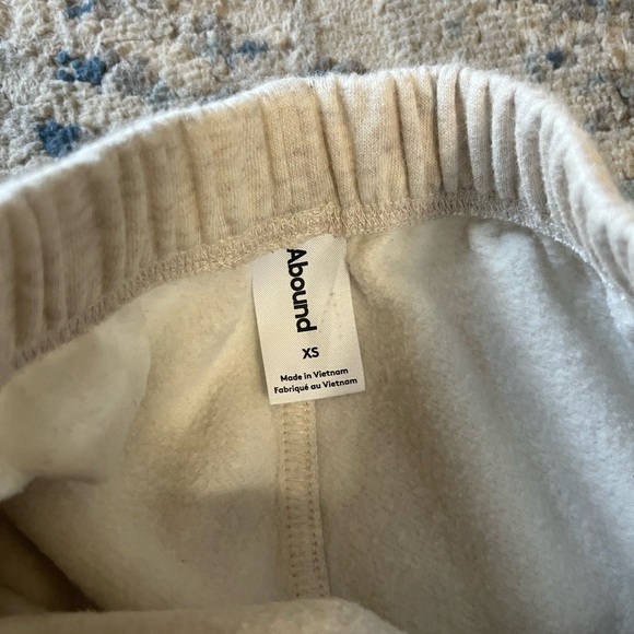 ABOUND FLEECE SWEATPANTS IN IVORY XS - Picture 4 of 4